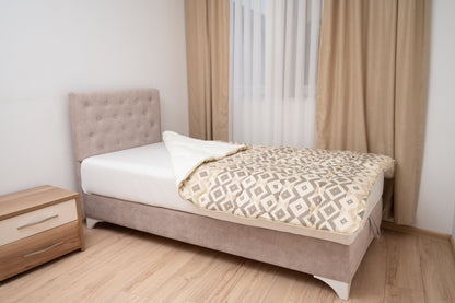 Frotir prekrivač – Etno bež